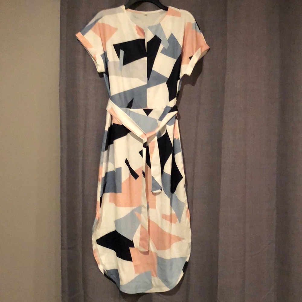 Short sleeve dress